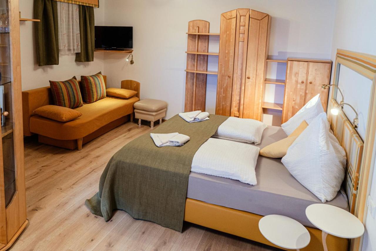 Gaestehaus Biobauernhof Mandl 무라우 외부 사진